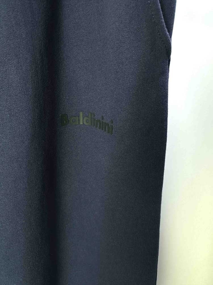 Спортивные брюки