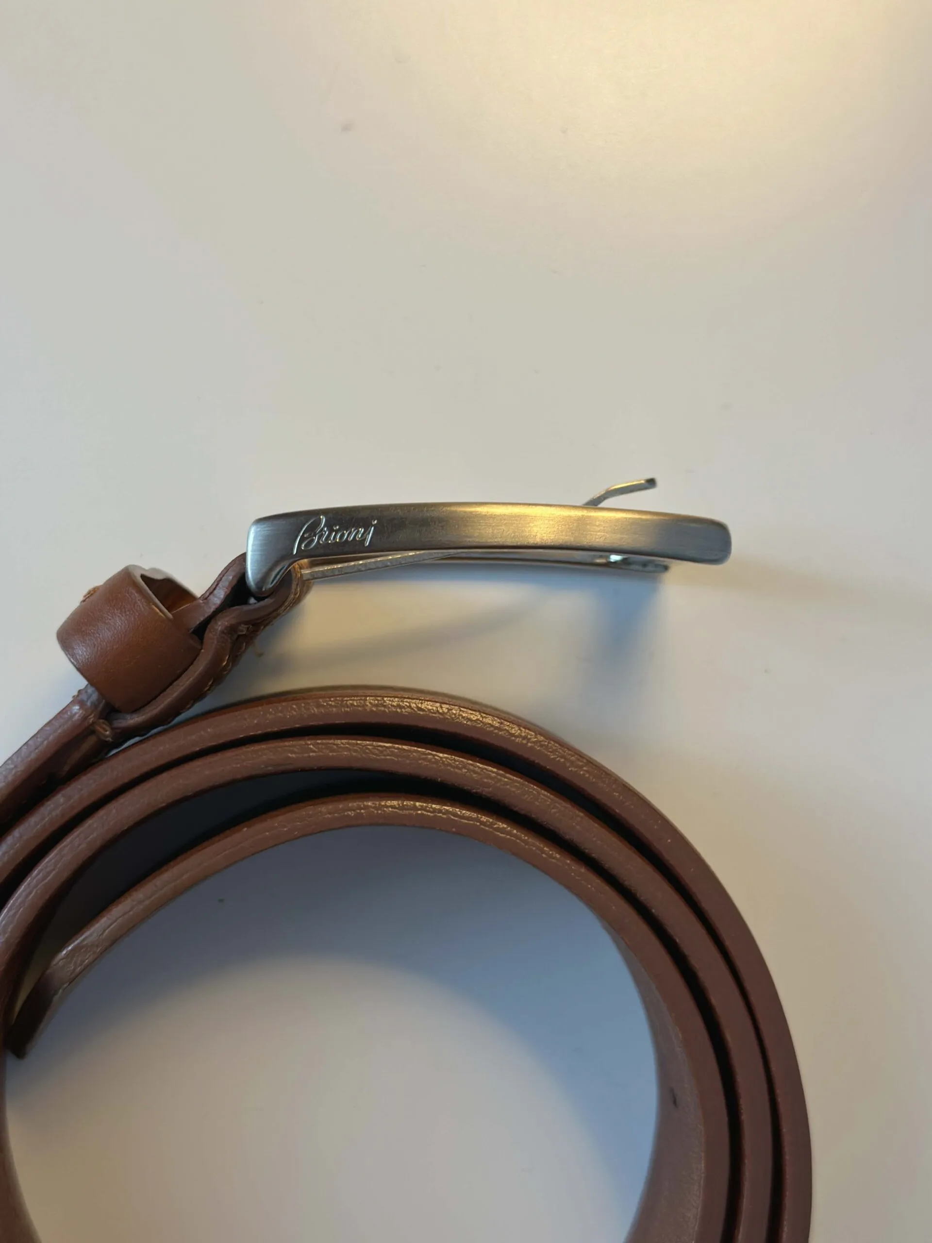 Кожаный ремень Brioni артикул B611-F861