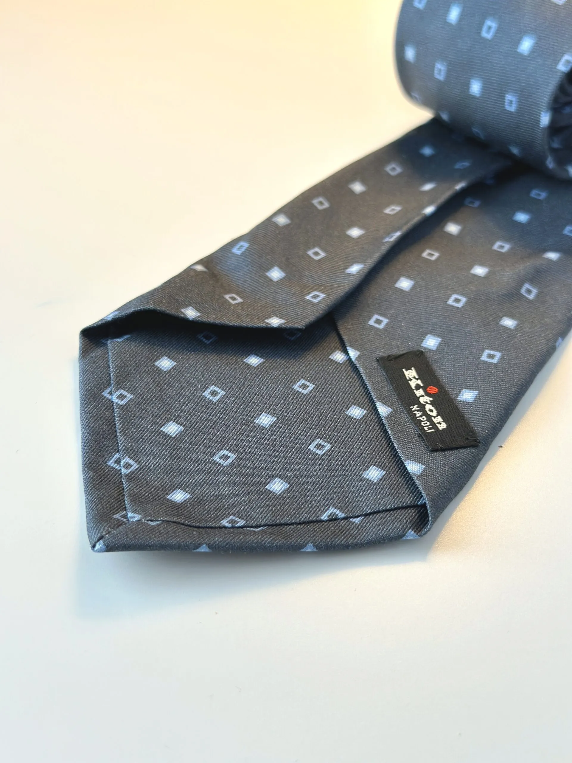 Галстук Kiton артикул FJFNC73