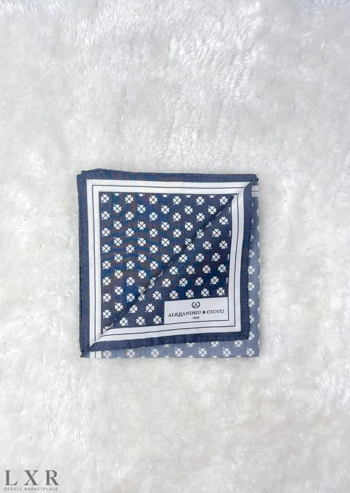 Карманный платок Alexandru Ciucu артикул JNG670