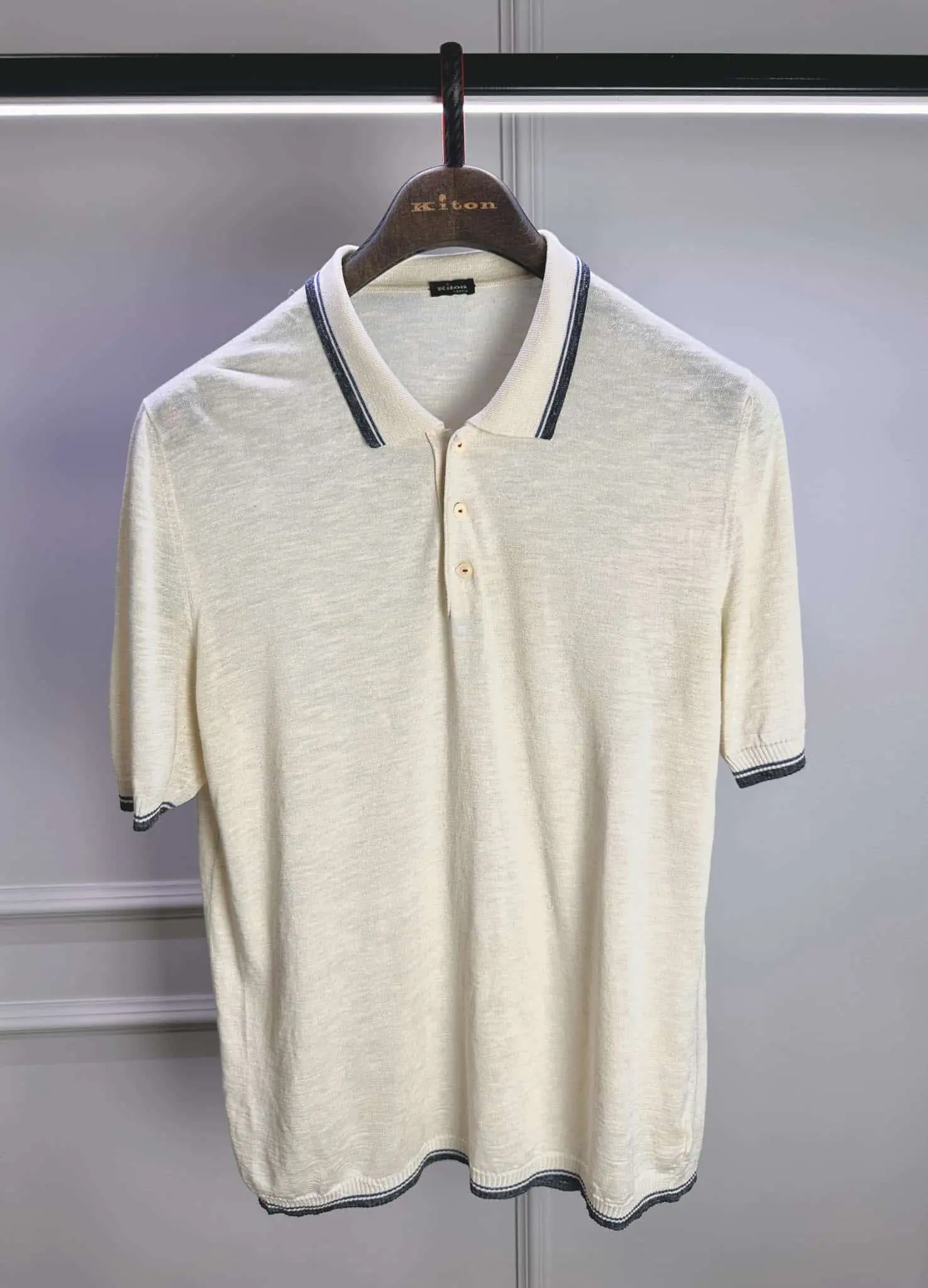 Поло из шелка и льна Kiton артикул UK285