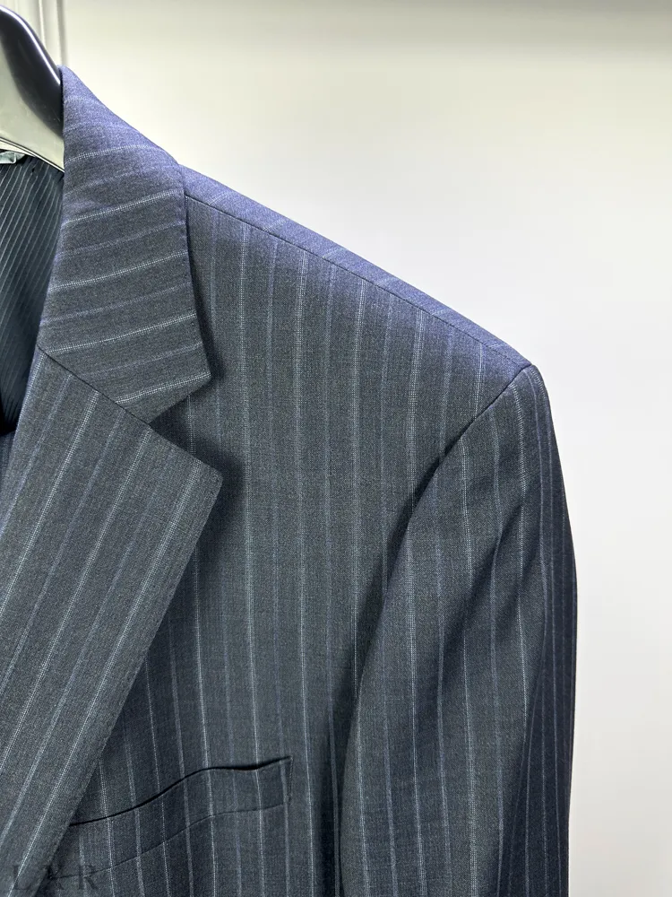 Классический костюм  HUGO BOSS артикул Z002714635