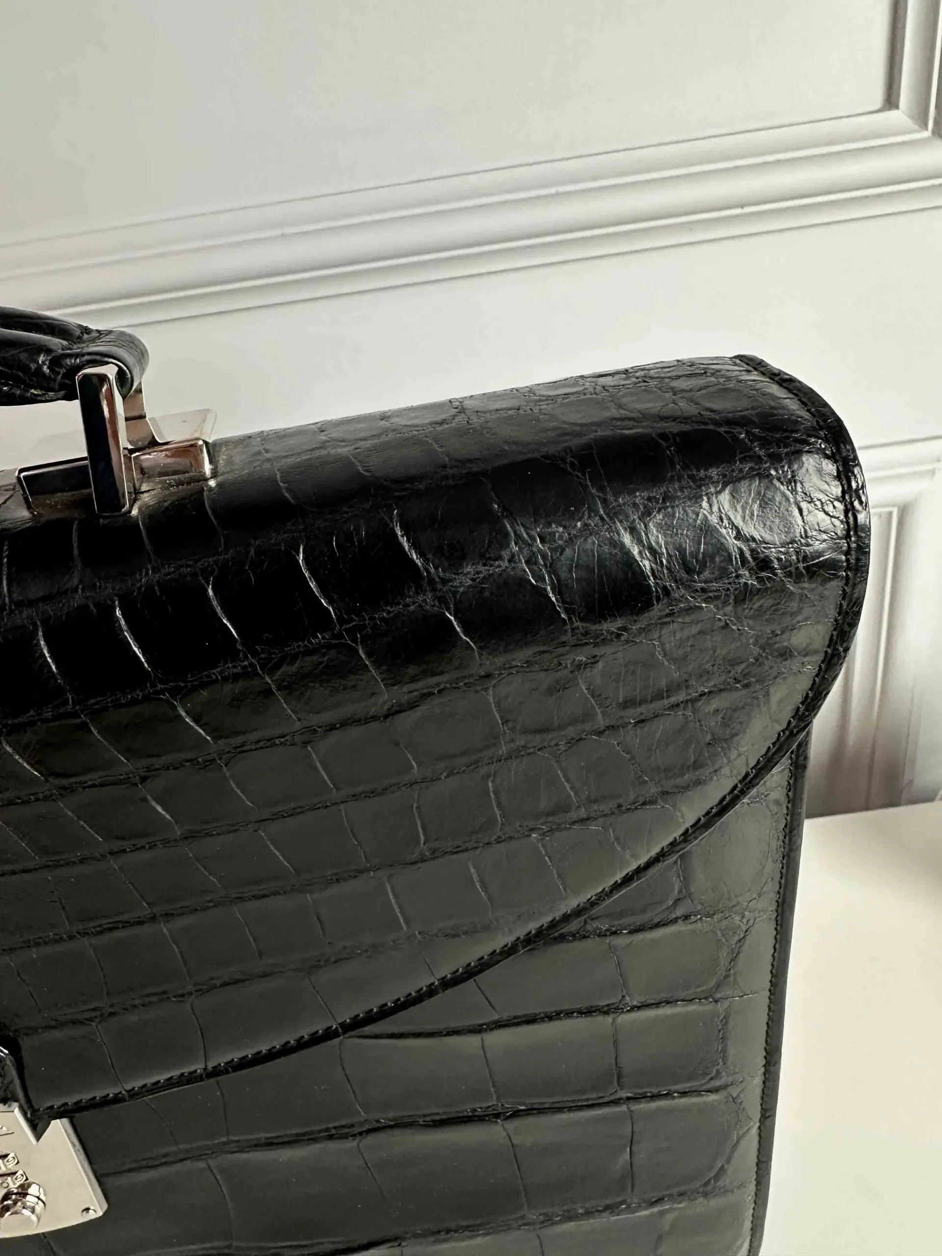 Портфель из кожи аллигатора SCAVIA артикул 1063C