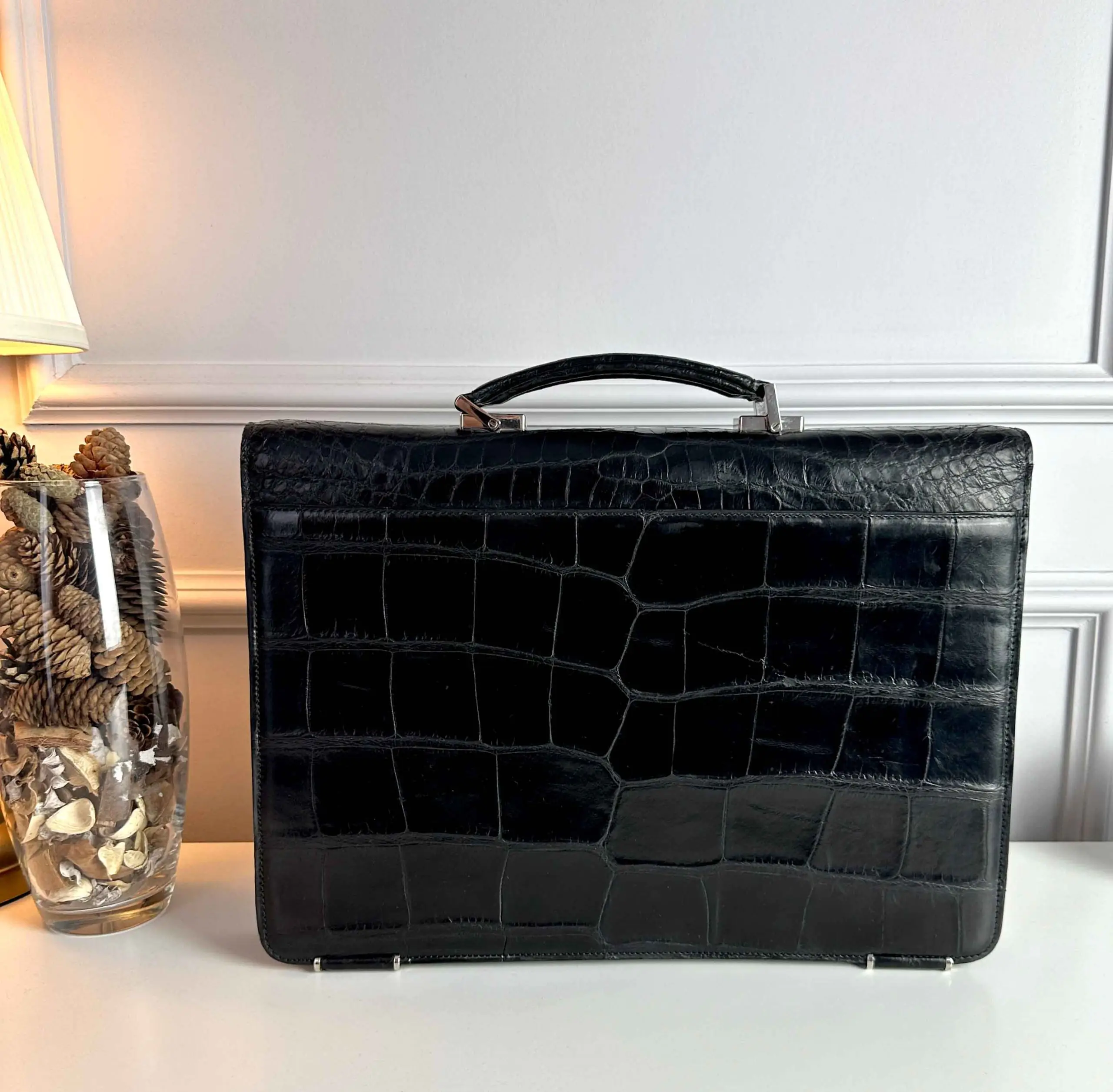 Портфель из кожи аллигатора SCAVIA артикул 1063C