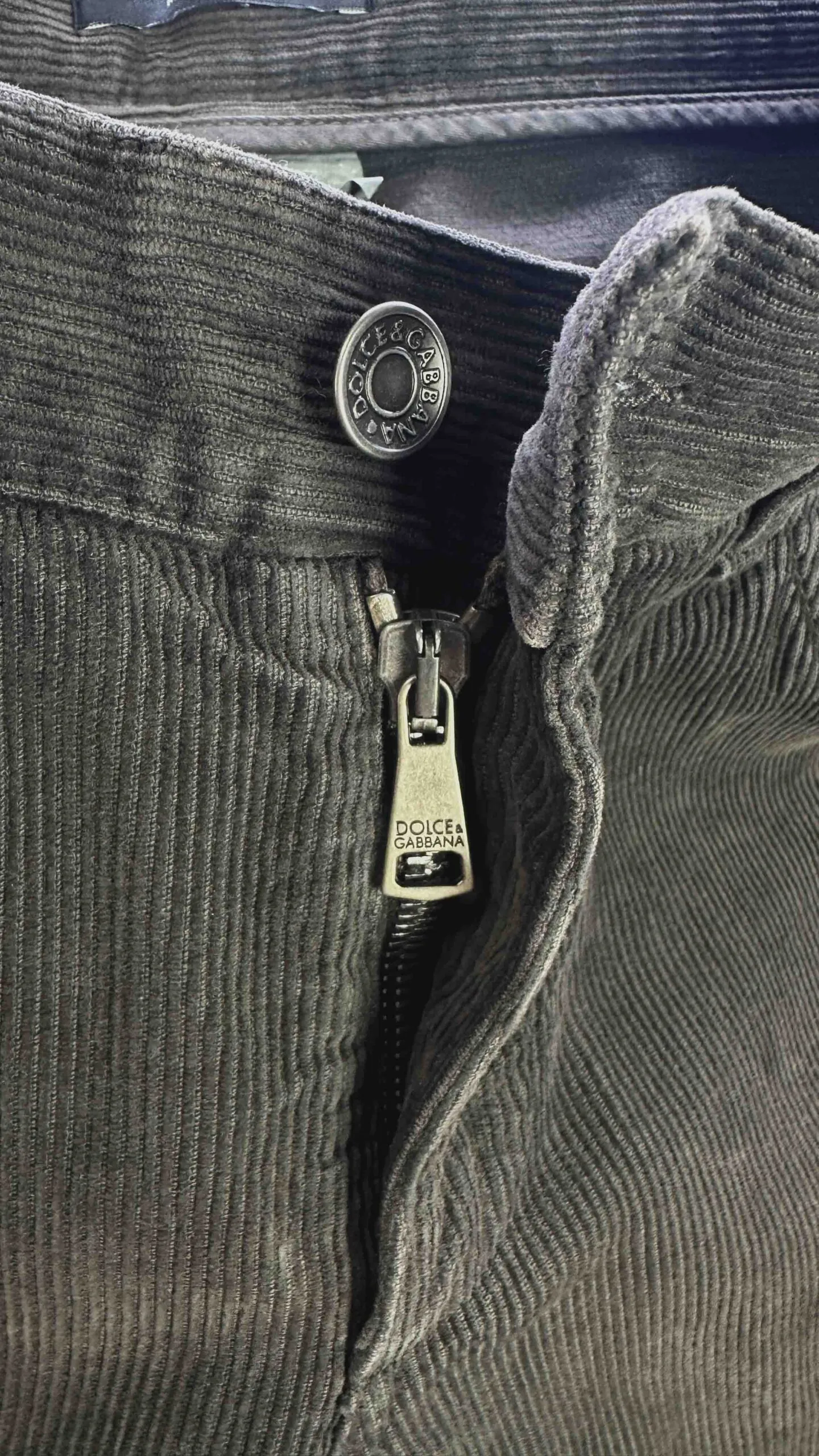 Вельветовые брюки DOLCE & GABBANA артикул G38WLX-G8M86