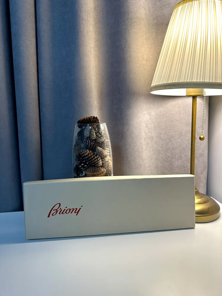 Шелковый галстук Brioni артикул 061D0-O640C-7141