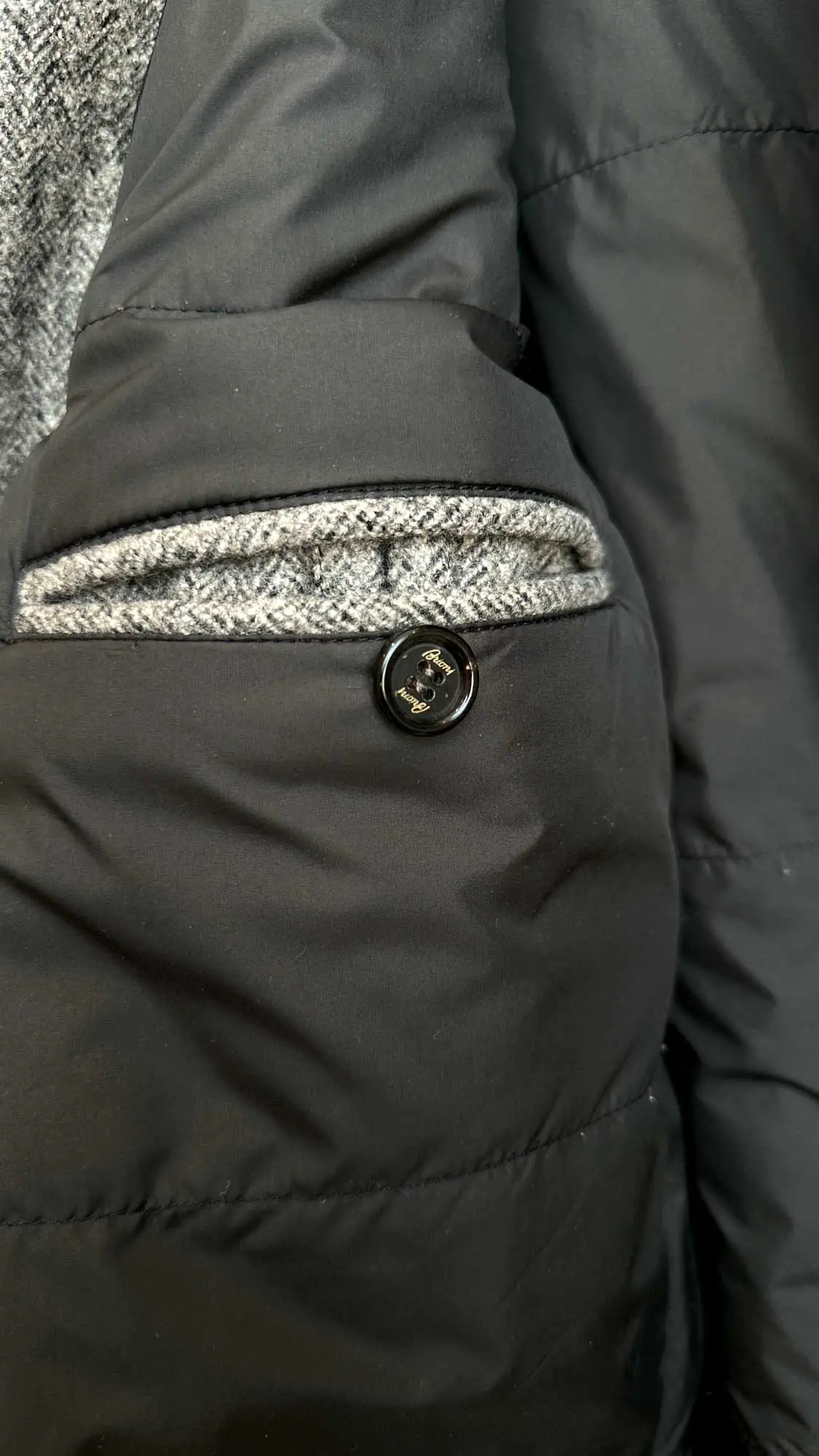 Шерстяное пальто Brioni артикул 19GR-42169-1
